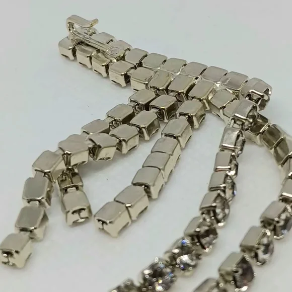 Vintage Very Long Drape Stunning Rare Statement Silver Rhinestone Necklace - Picture 8 of 15